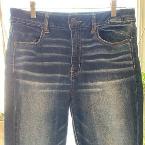 American Eagle Outfitters. High rise jegging. Size 12